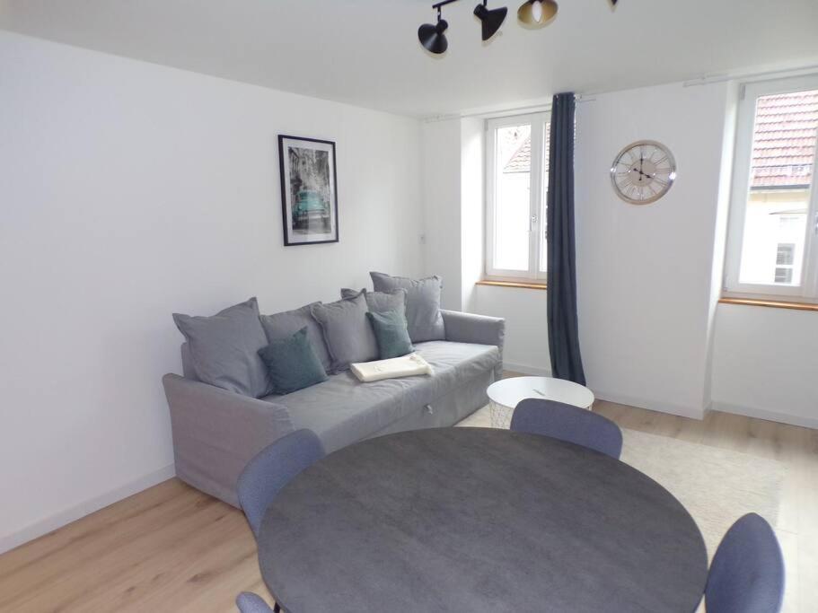 Appartement 2/4 Pers, 44M2, Hypercentre. Лон-льо-Соние Екстериор снимка